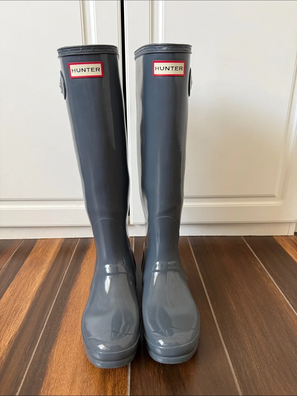 Hunter Tall Gloss Rain Boot Size 8